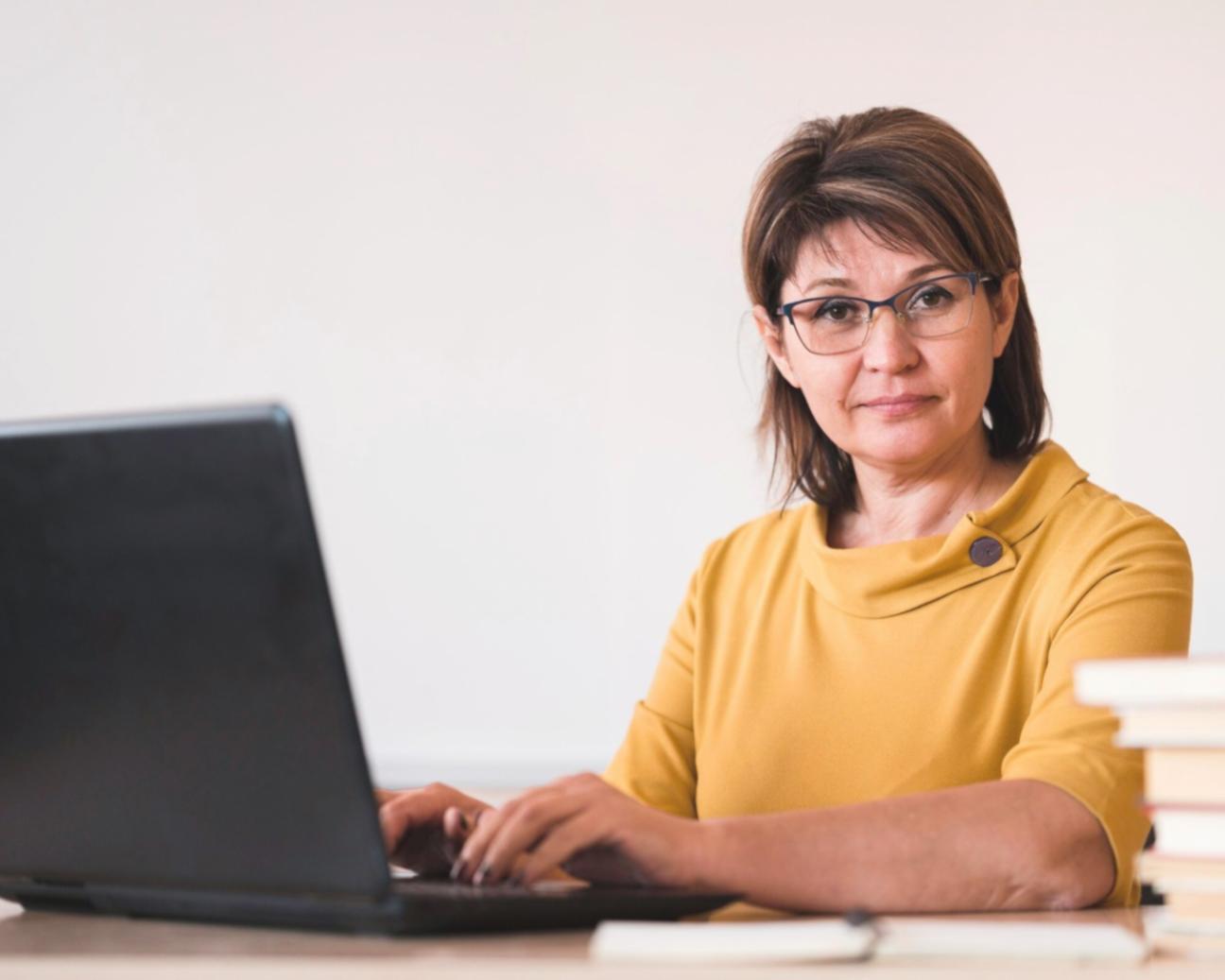 Analyse de données financières avec graphiques et tableaux